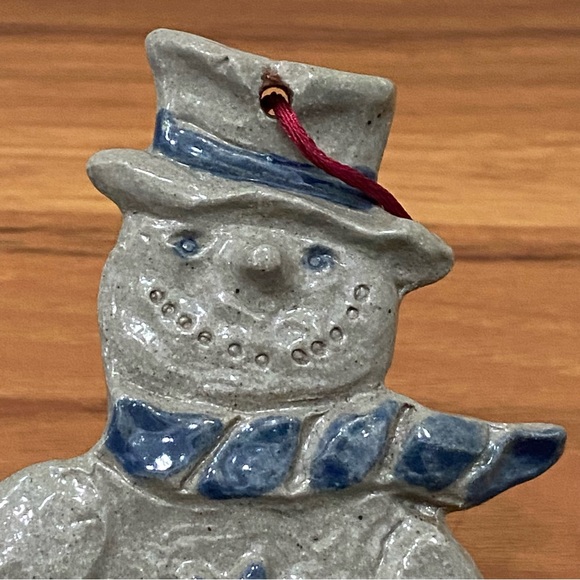 Vintage ROWE Pottery Salt Glazed Snowman Holiday Christmas Ornament - Picture 9 of 12